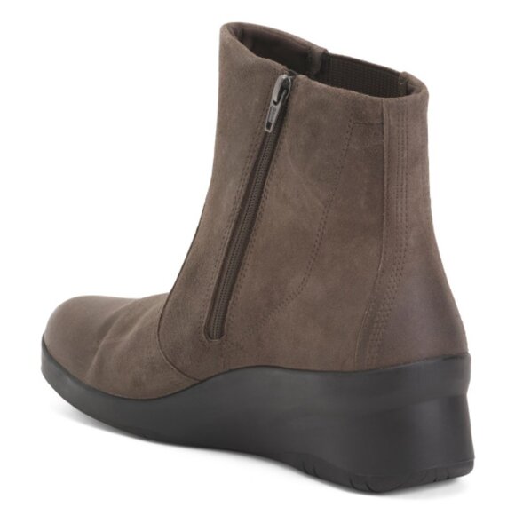 CLARKS Suede Suttyn Rae Comfort Booties - Picture 2 of 3